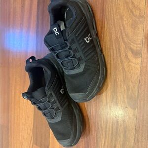 On Cloud boys Black Athletic Sneakers